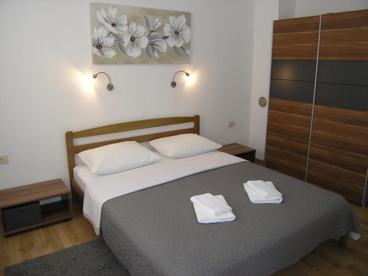 Apartments Mari With Terrace Baska  Exterior photo